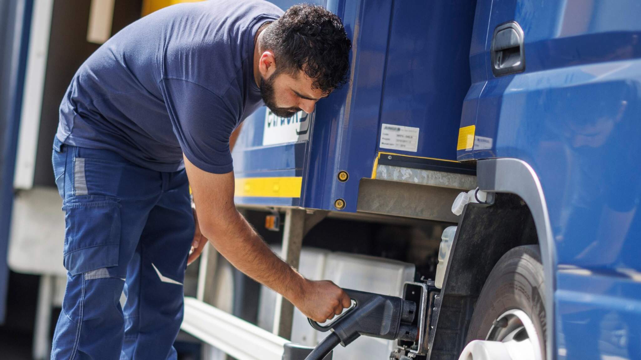 DACHSER breidt zijn vloot elektrische vrachtwagens continu uit en werkt actief aan zijn doelstellingen voor nul uitstoot.
 