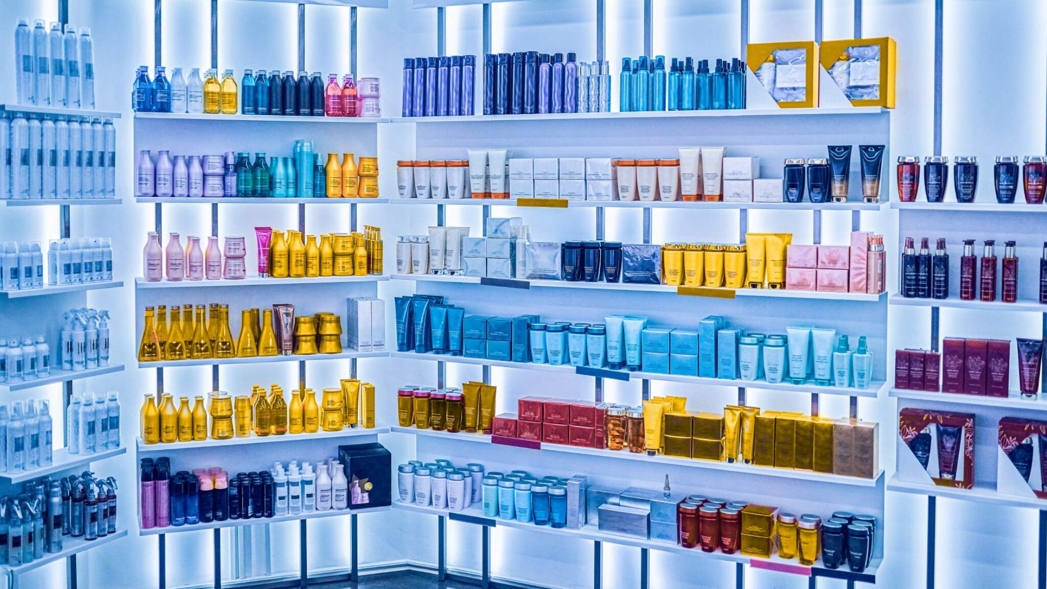 Met DACHSER Cosmetics Logistics als uw partner hebt u toegang tot de logistieke expertise en het sterke wereldwijde netwerk van DACHSER.
Met DACHSER Cosmetics Logistics als uw partner hebt u toegang tot de logistieke expertise en het sterke wereldwijde netwerk van DACHSER.