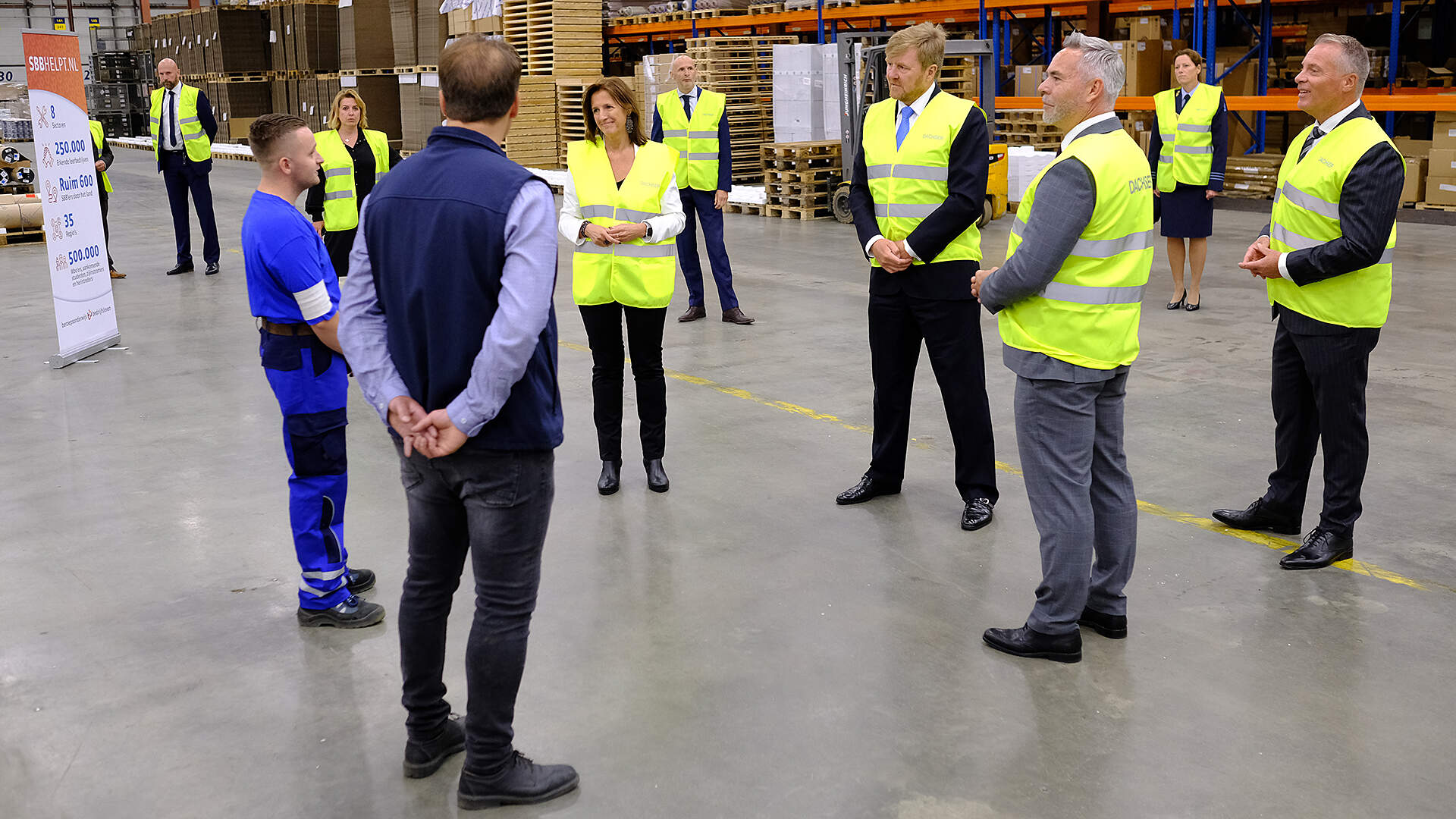 Koning Willem-Alexander brengt werkbezoek aan DACHSER in Waddinxveen.